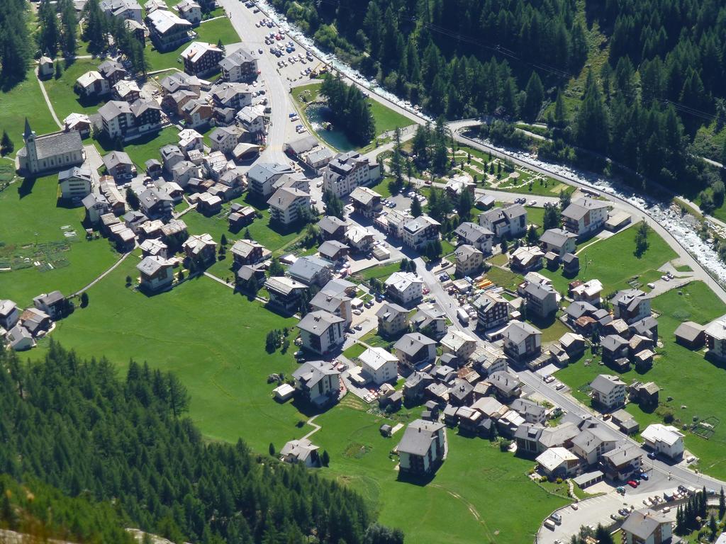 Hotel Alpenhof Саас-Альмажель Екстер'єр фото