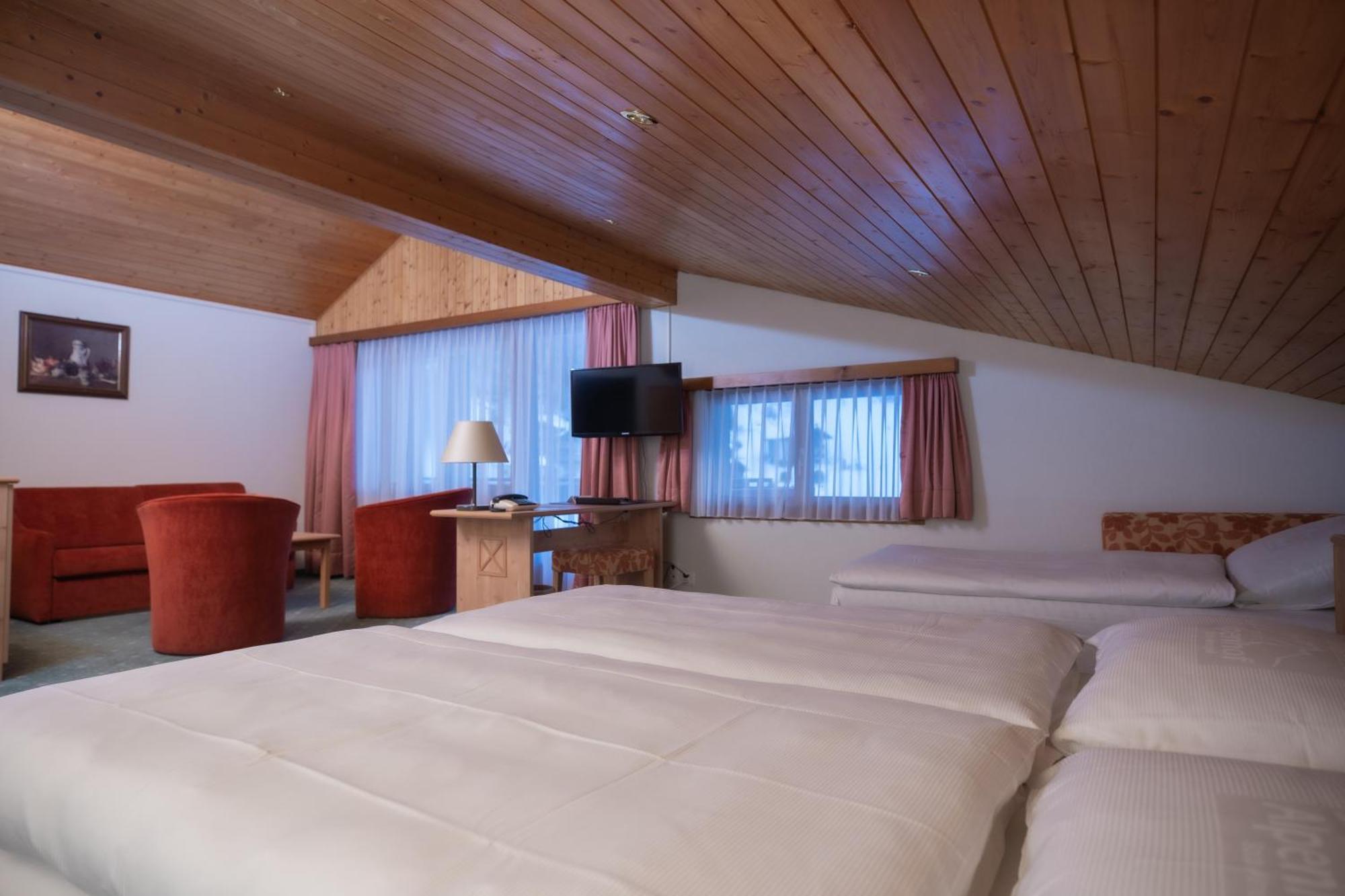 Hotel Alpenhof Саас-Альмажель Екстер'єр фото