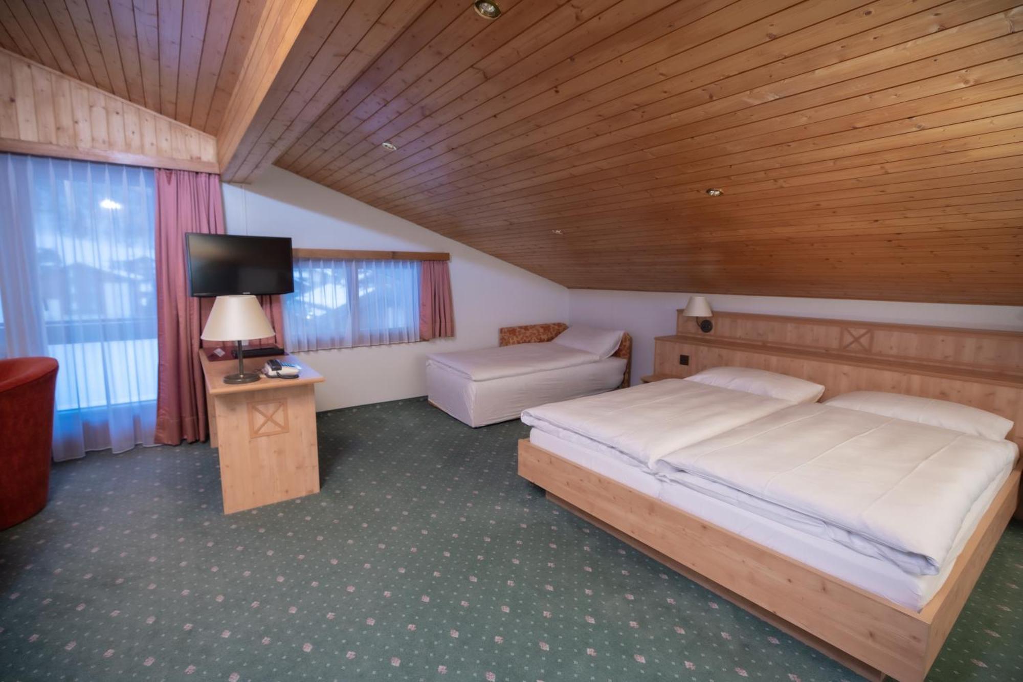 Hotel Alpenhof Саас-Альмажель Екстер'єр фото