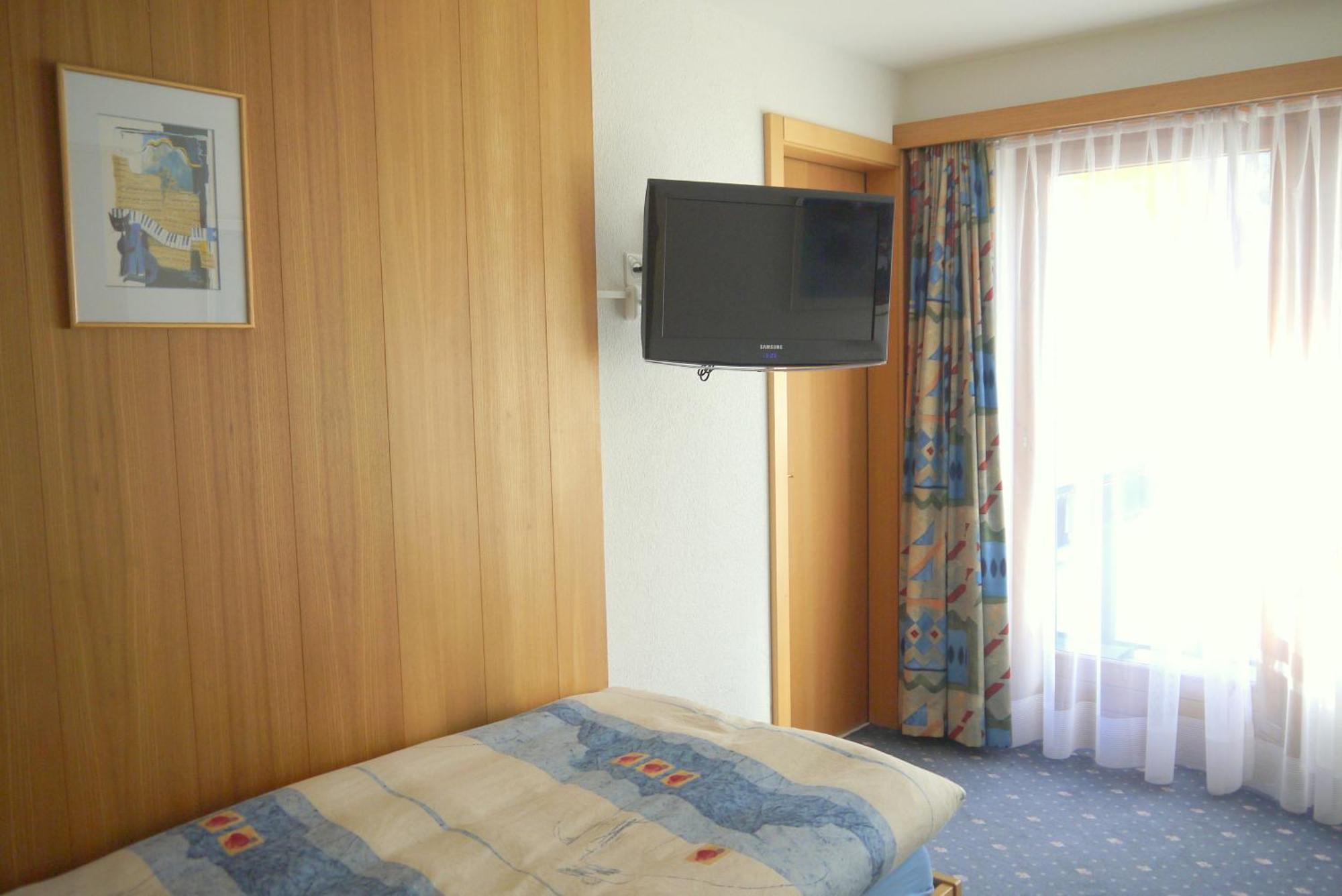 Hotel Alpenhof Саас-Альмажель Номер фото